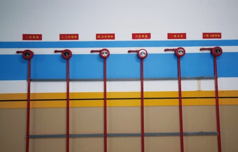 消防警鈴設(shè)置在公共區(qū)域 排列整齊